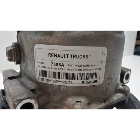 COMPRESSORE ARIA CONDIZIONATA RENAULT truck T 2014> usato
