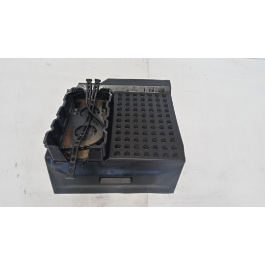 BATTERY BOX COVER RENAULT truck T 2014> used