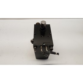 CAB LIFT PUMP  RENAULT...