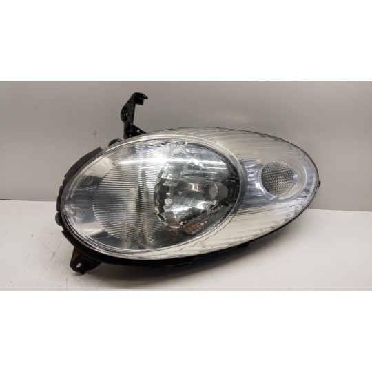 FARO ANTERIORE DESTRO NISSAN Micra 2005>2007 usato