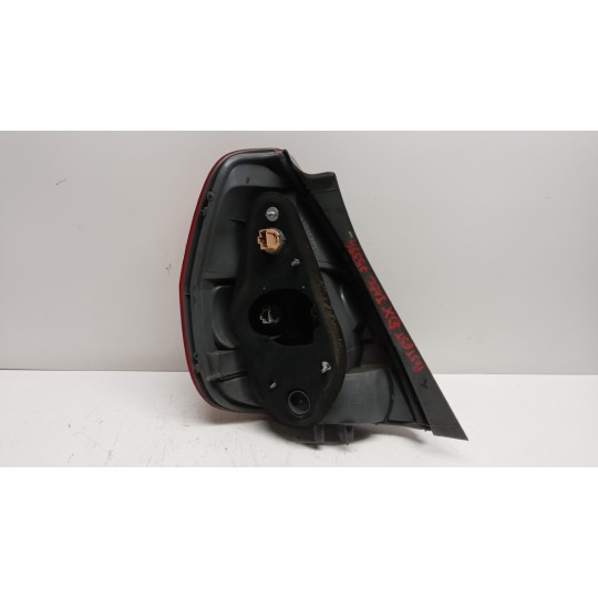 FARO POSTERIORE ESTERNO DESTRO HONDA Jazz 2004>2008 usato