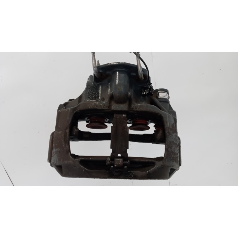 DAF PINZA ANTERIORE SINISTRA DAF XF106 usato