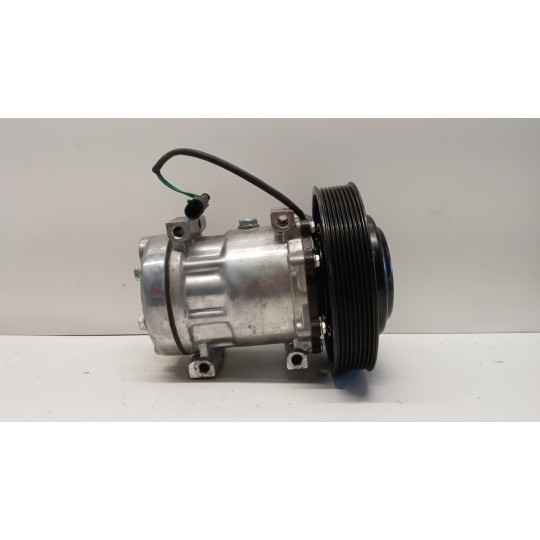 AIR CONDITIONER COMPRESSOR DAF XF106 used