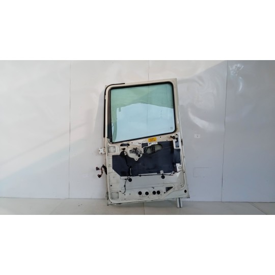 RIGHT FRONT DOOR  DAF XF106 used