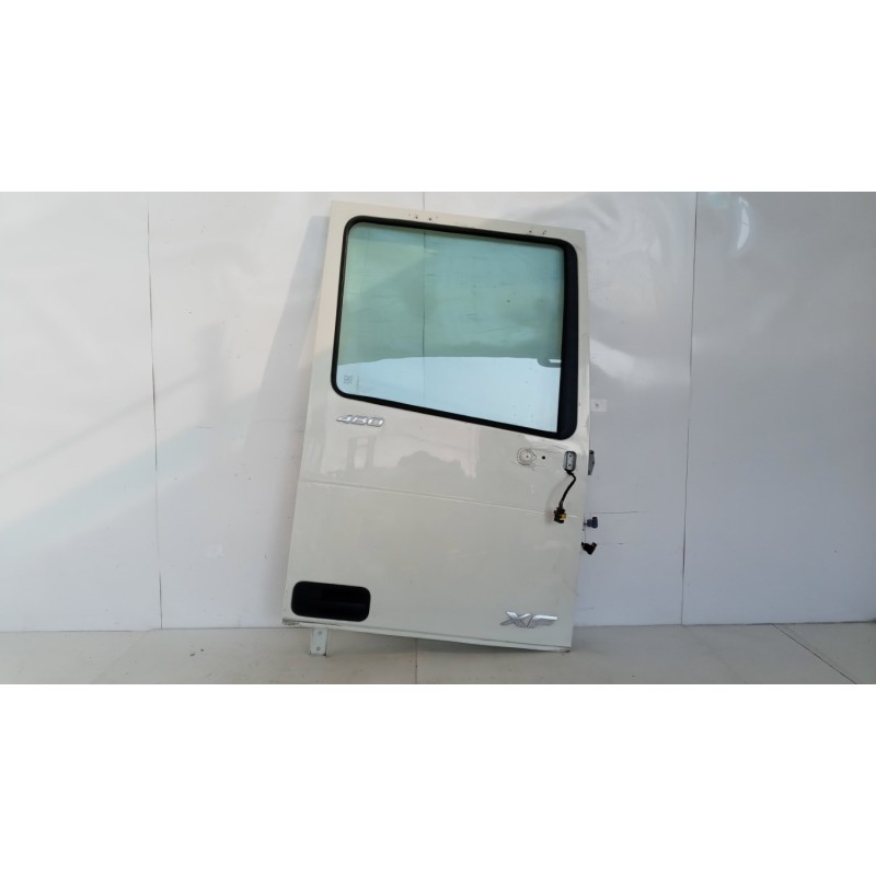 DAF RIGHT FRONT DOOR  DAF XF106 used