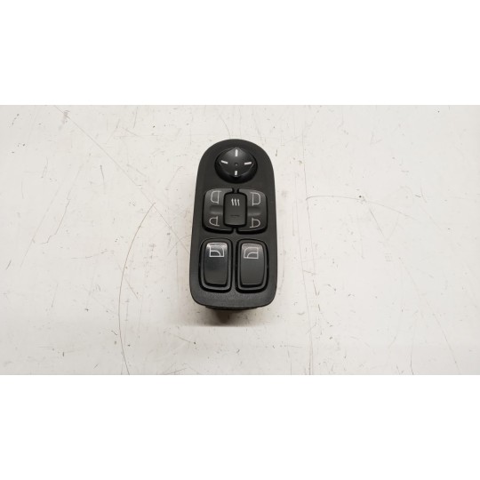 INTERRUTTORI E PULSANTI ALZAVETRI DAF XF106 usato