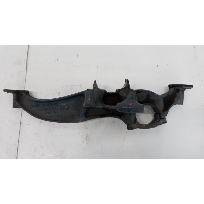 DAF SUPPORTO SOSPENSIONI DAF XF106 usato