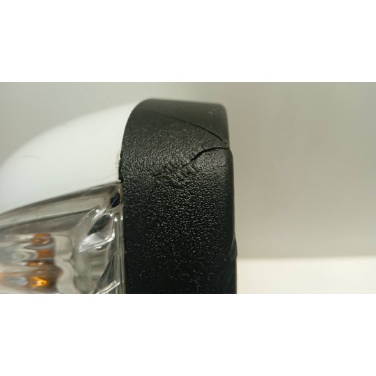 LEFT ELETRIC REAR-VIEW MIRROR  FORD Fiesta 2008>2013 used