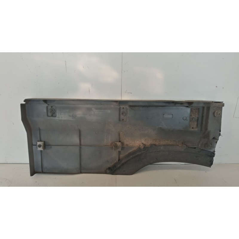 DAF PLASTICHE ESTERNE VARIE DAF XF106 usato