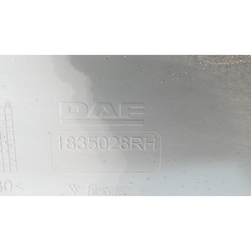 DAF PLASTICHE ESTERNE VARIE DAF XF106 used