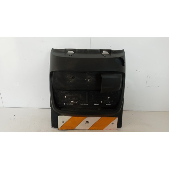 PARAFANGO POSTERIORE SINISTRO DAF XF106 usato