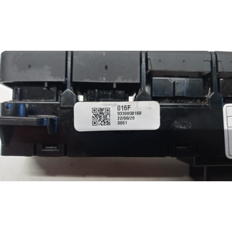 HYUNDAI INTERRUTTORI E PULSANTI ABITACOLO HYUNDAI i20 2020 > usato