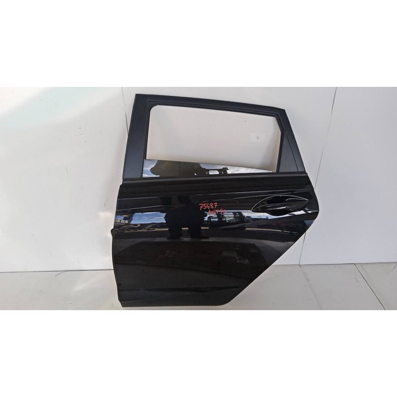 HYUNDAI LEFT REAR DOOR  HYUNDAI i20 2020 > used
