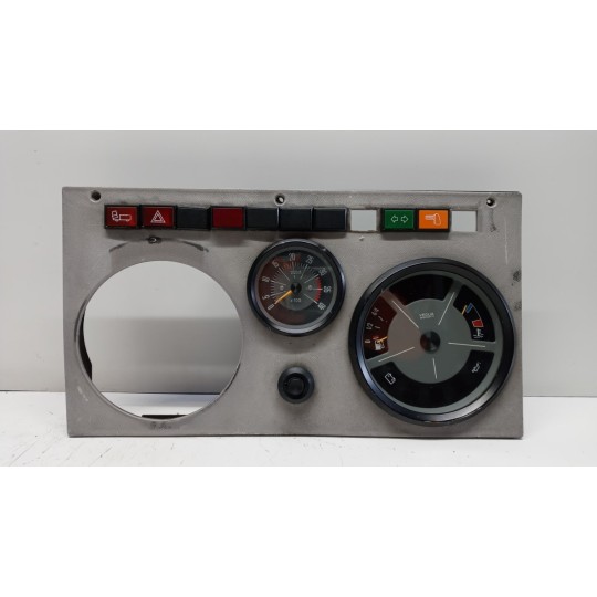 QUADRO STRUMENTI IVECO 65-10 usato