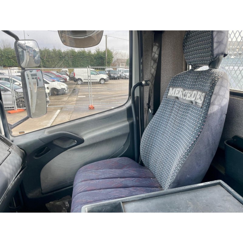 MERCEDES-BENZ truck MERCEDES-BENZ truck ATEGO 817