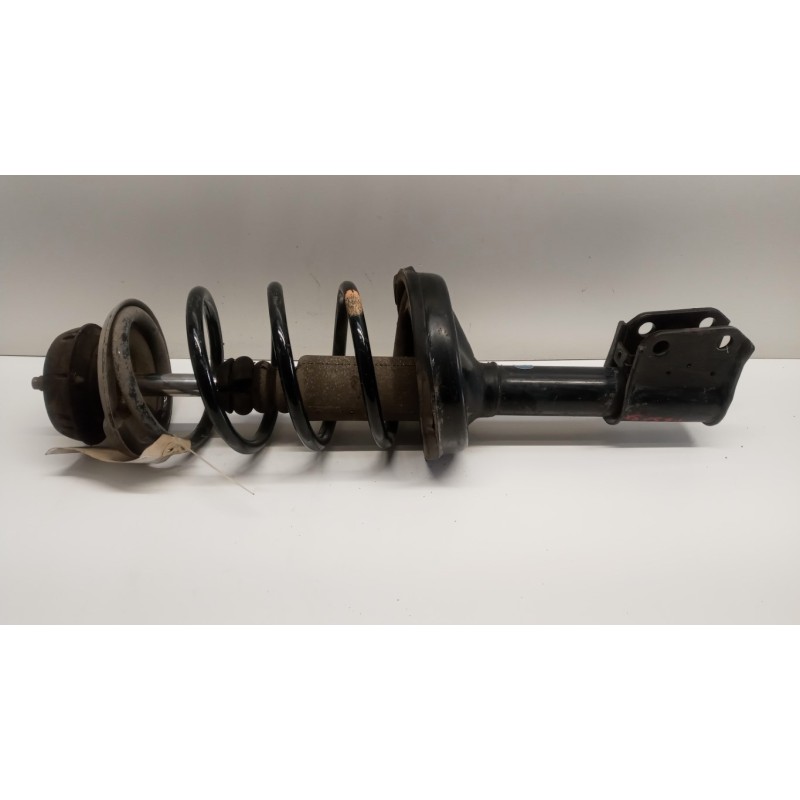 NISSAN LEFT FRONT SCHOCK ASSORBER NISSAN Kubistar 2004> used