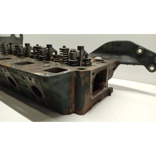 TESTATA MERCEDES-BENZ truck 814D usato