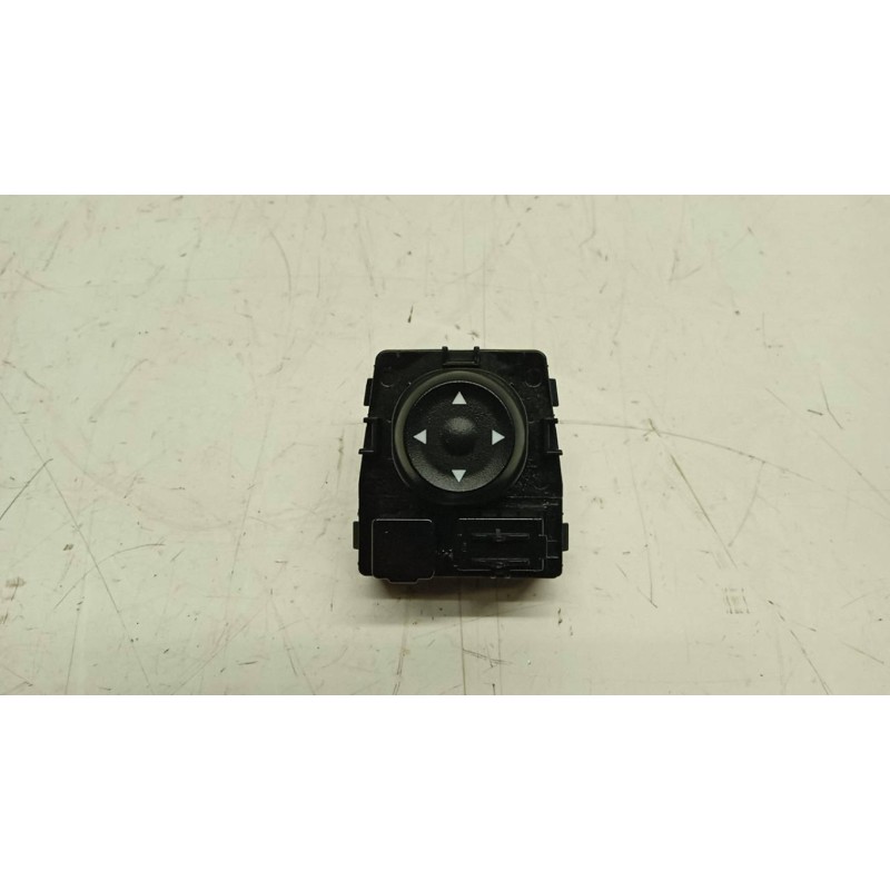 HYUNDAI INTERRUTTORI E PULSANTI ABITACOLO HYUNDAI i20 2020 > usato