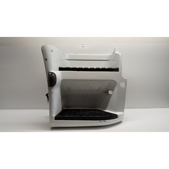 PEDANA SALITA A/DX RENAULT truck Premium 1996>2005 usato