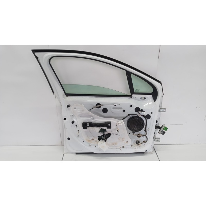 CITROEN LEFT FRONT DOOR CITROEN C3 2016>2020 used