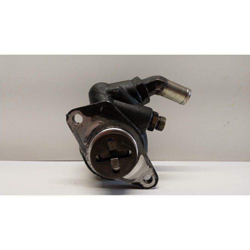 MERCEDES-BENZ truck STEERING PUMP MERCEDES-BENZ truck 814D used