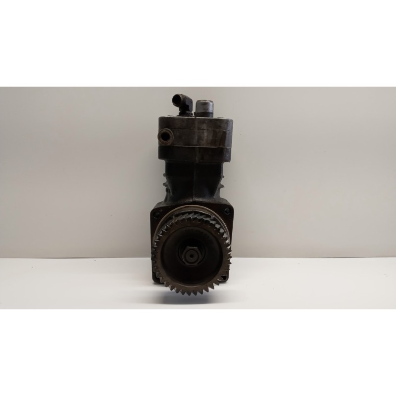 MERCEDES-BENZ truck COMPRESSORE ARIA FRENI MERCEDES-BENZ truck 814D usato
