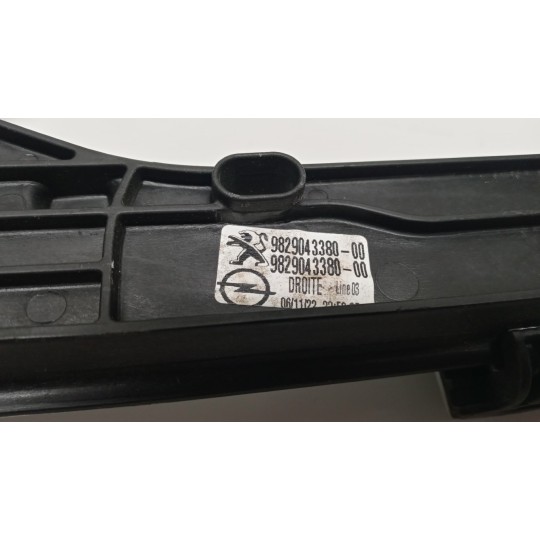 FRONT RIGHT POWERED WINDOWS  OPEL Corsa F 2019> used