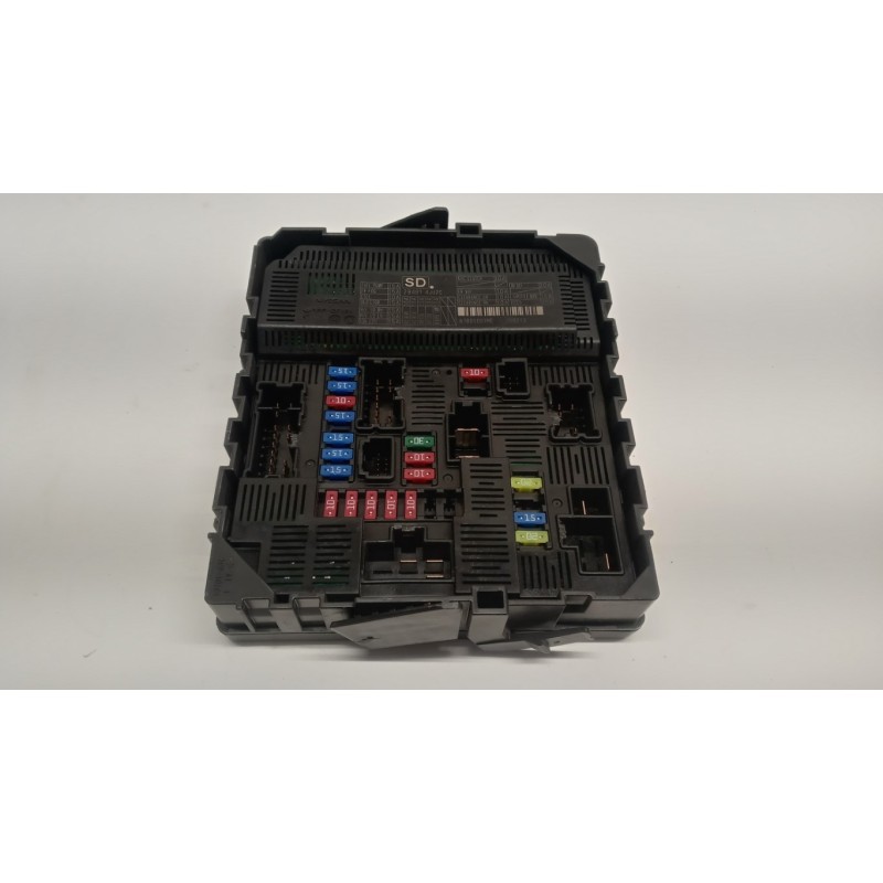 NISSAN FUSE BOX NISSAN Navarra 2015> used