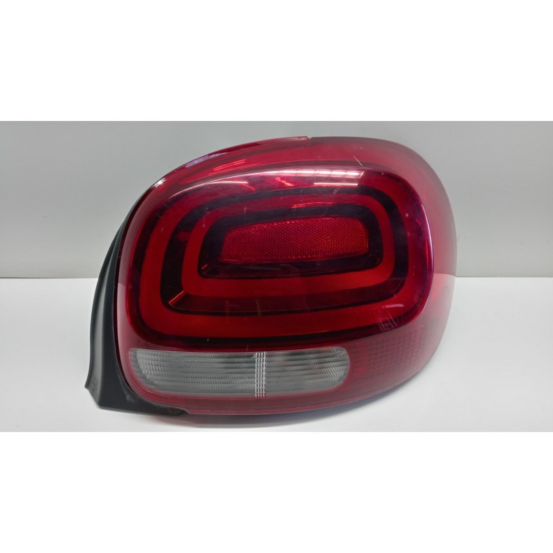 CITROEN FARO POSTERIORE ESTERNO DESTRO CITROEN C3 2016>2020 usato