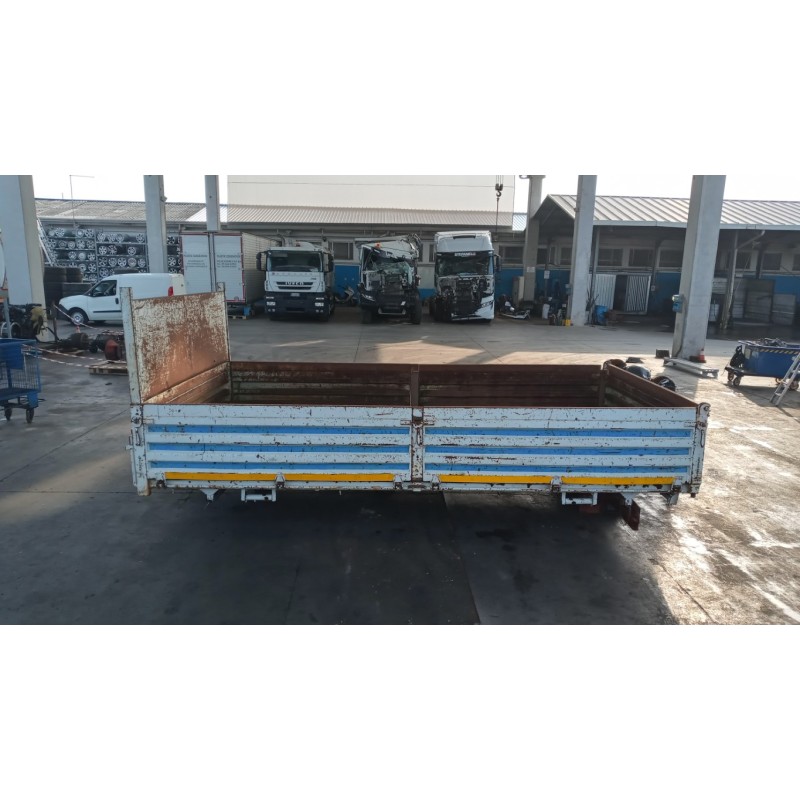 IVECO CASSONE IVECO 165-24 usato