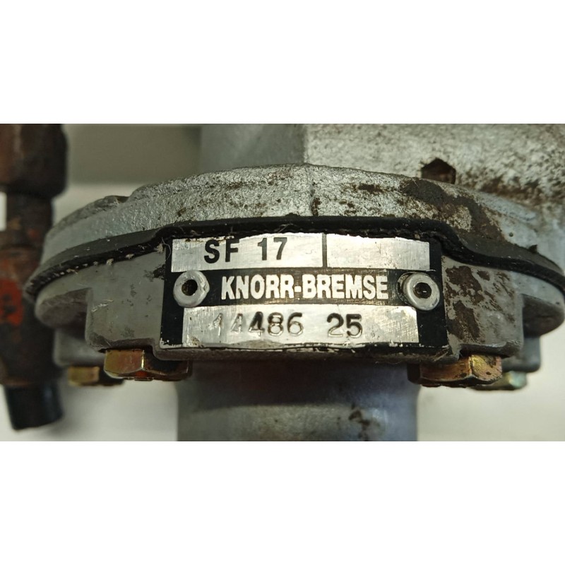 IVECO POMPA SERVOFRIZIONE IVECO 165-24 usato