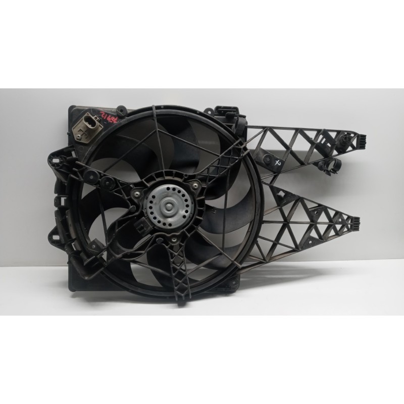 FIAT CONVOGLIATORE ELETTROVENTOLA FIAT Doblo' 2015> usato