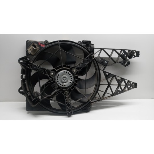 CONVOGLIATORE ELETTROVENTOLA FIAT Doblo' 2015> usato