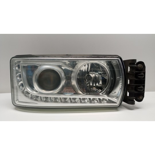 RIGHT HEADLIGHT LED LAMP  IVECO Stralis 2013> used