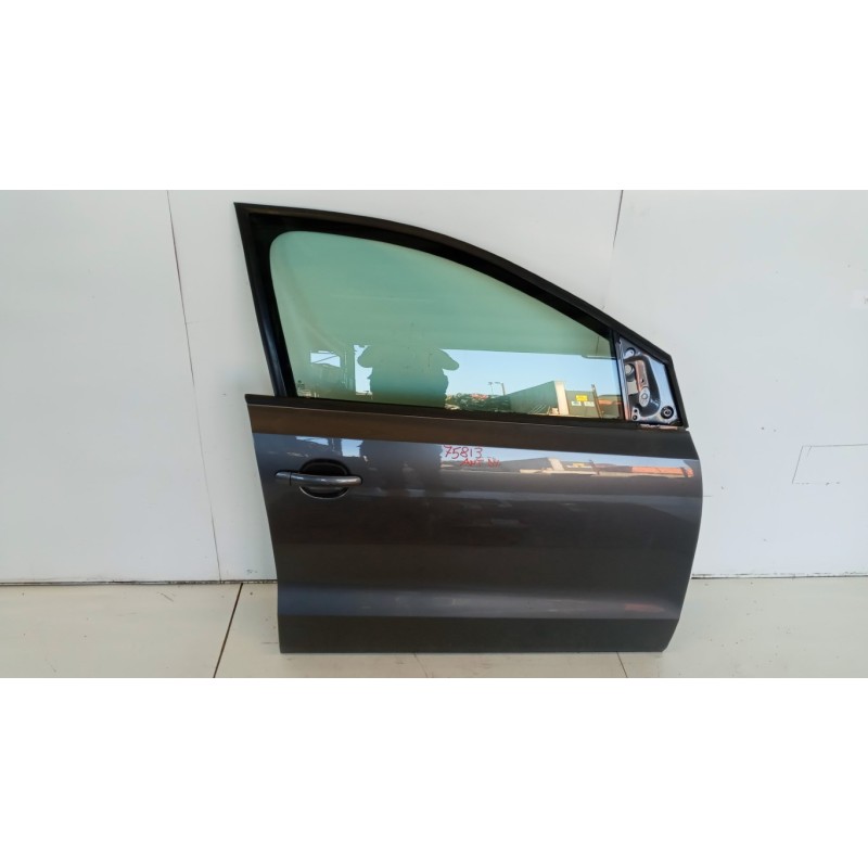 VOLKSWAGEN RIGHT FRONT DOOR  VOLKSWAGEN Polo 2009>2014 used