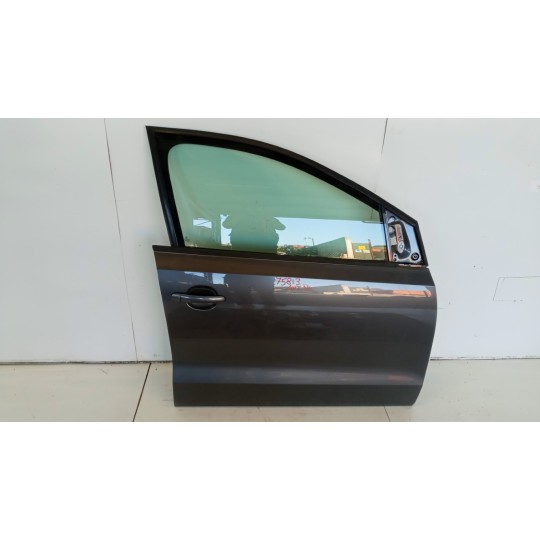 PORTA ANTERIORE DESTRA VOLKSWAGEN Polo 2009>2014 usato