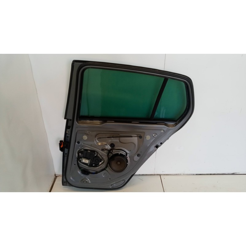 VOLKSWAGEN PORTA POSTERIORE DESTRA VOLKSWAGEN Golf 5 2003>2008 usato
