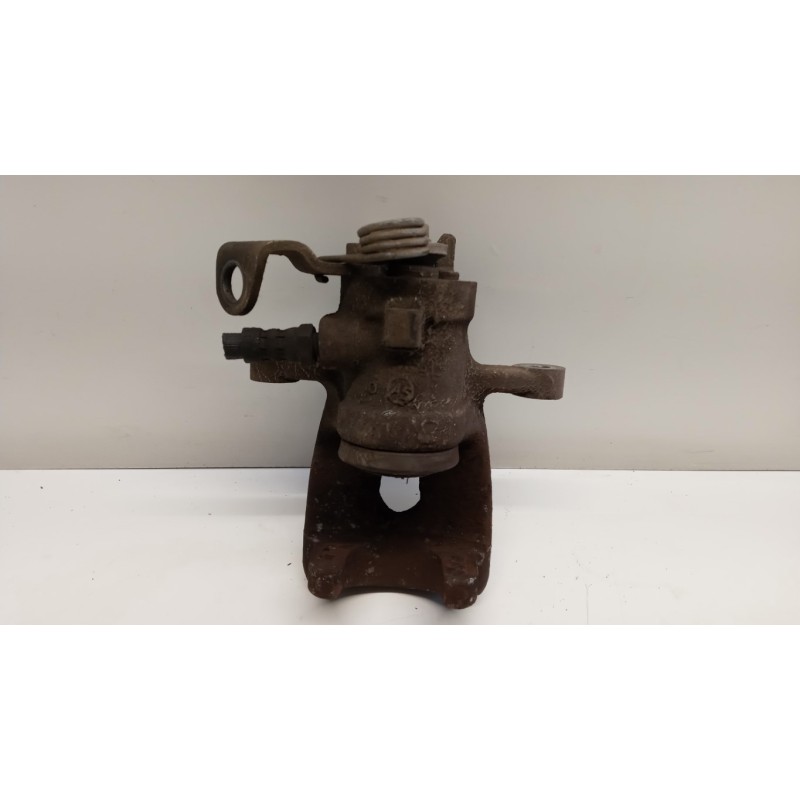 FIAT RIGHT REAR CALIPER BRAKE  FIAT F.500L 2012> used