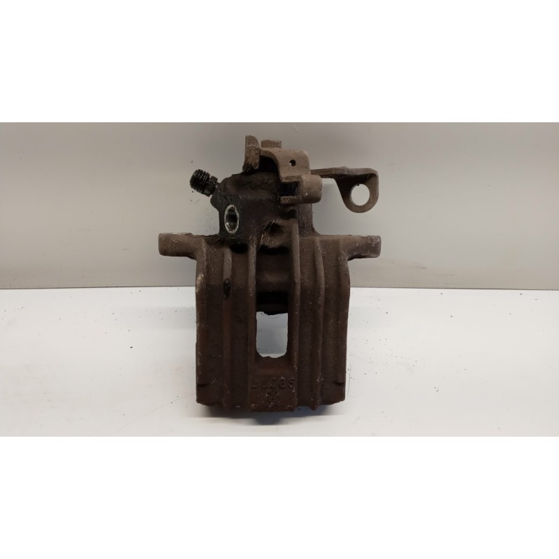 VOLKSWAGEN PINZA POSTERIORE SINISTRA VOLKSWAGEN Polo 2009>2014 usato