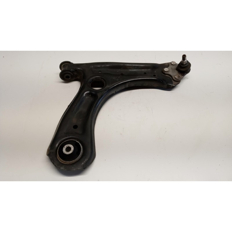 VOLKSWAGEN CONTROL ARM FRONT LOWER RIGHT  VOLKSWAGEN Polo 2009>2014 used