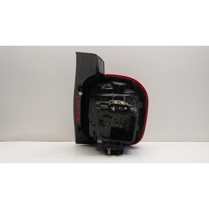 DACIA LEFT REAR LED LIGHT DACIA Duster 2021> used