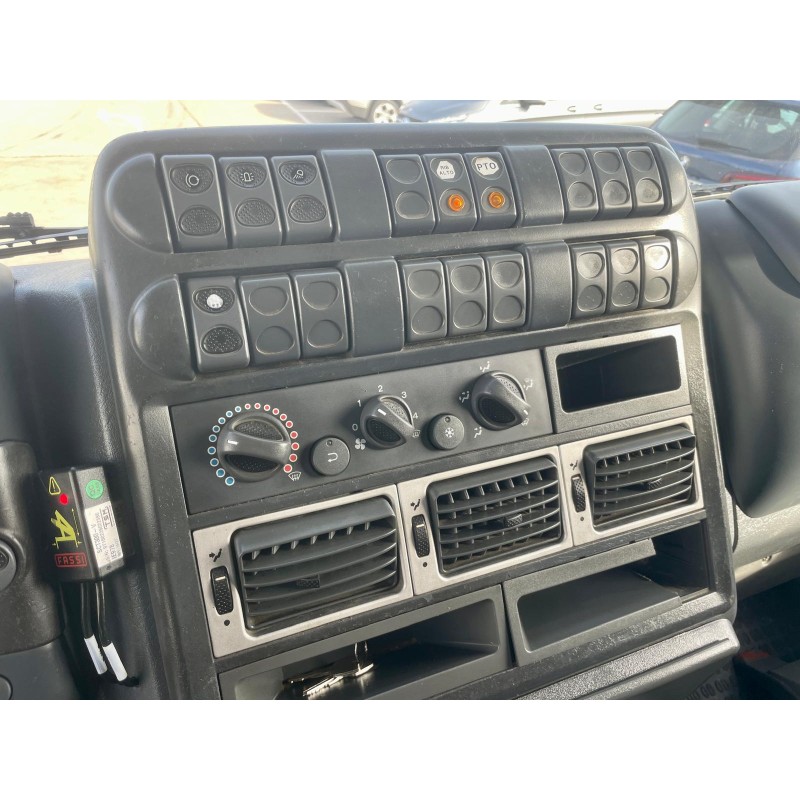 IVECO IVECO IVECO 100E18 RIBALTABILE E GRU CARICATRICE