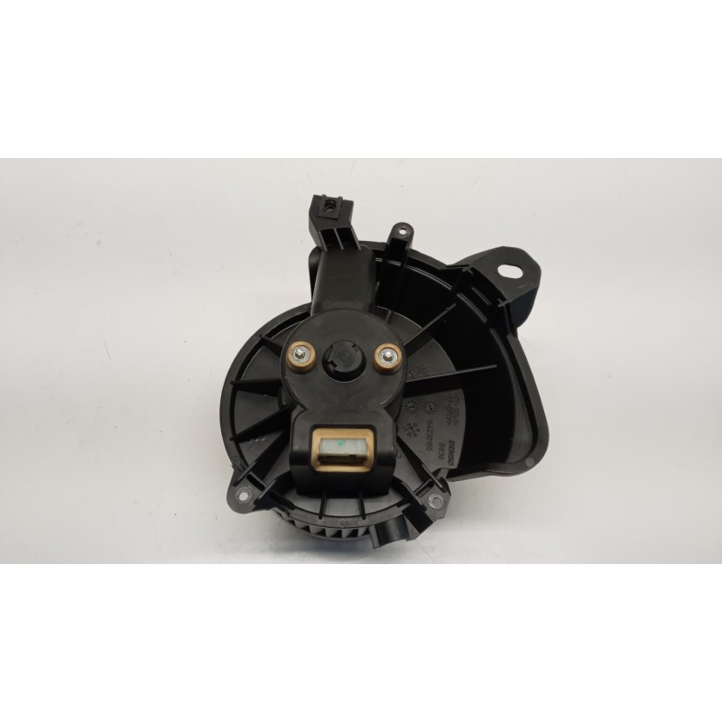 FIAT MOTORINO VENTILAZIONE INTERNA FIAT F.Grande Punto 2005>2012 usato
