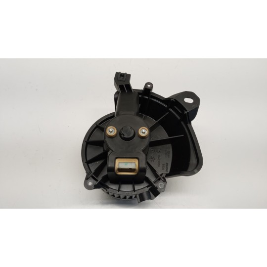 INTERNAL FUN MOTOR  FIAT F.Grande Punto 2005>2012 used