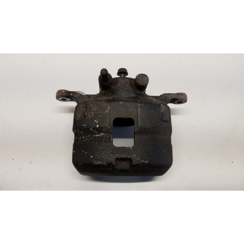 MITSUBISHI PINZA ANTERIORE SINISTRA MITSUBISHI L200 2010>2015 usato