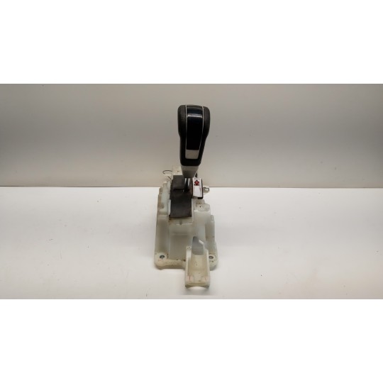 LEVER MITSUBISHI L200 2010>2015 used