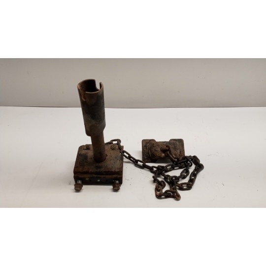 HOLDER WHEEL MITSUBISHI L200 2010>2015 used
