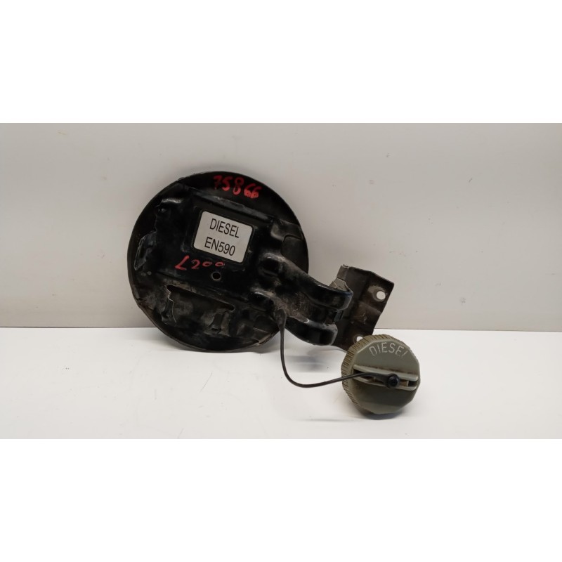MITSUBISHI SPORTELLO CARBURANTE MITSUBISHI L200 2010>2015 used