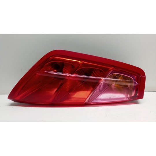 FARO POSTERIORE ESTERNO SINISTRO FIAT F.Grande Punto 2005>2012 usato