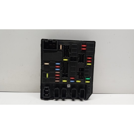 FUSE BOX RENAULT Scenic 2009>2012 used